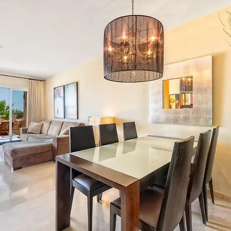 Stunning 2br Sea View 8 In Malibu *
