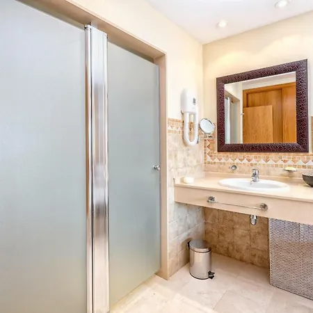 Stunning 2br Sea View 8 In Malibu Fuengirola